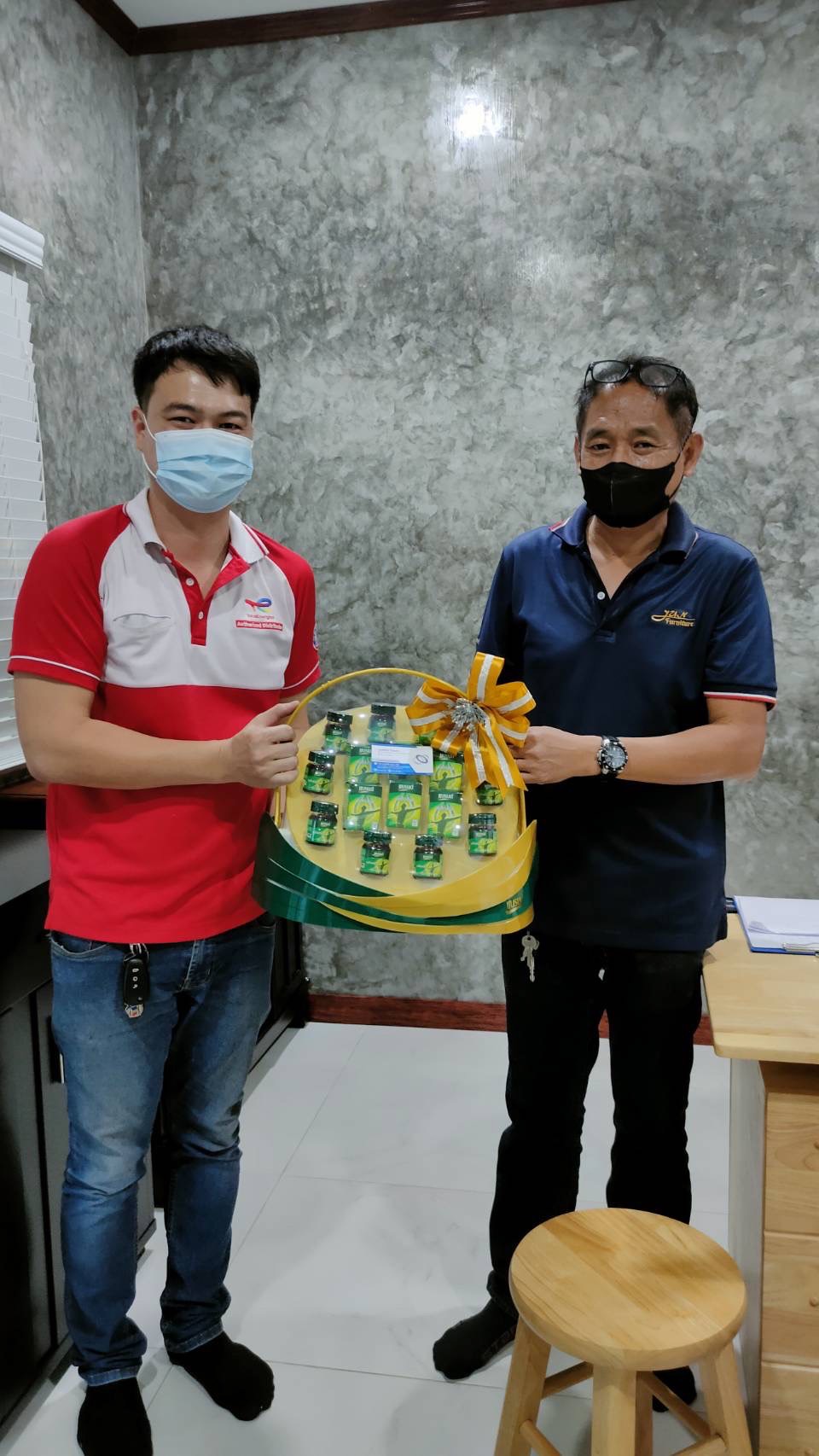 ส่งมอบของขวัญและสวัสดีปีใหม่ 2566 ให้ลูกค้า